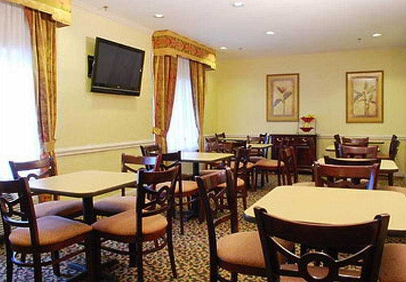 Fairfield Inn And Suites By Marriott Lake Charles - Салфер Ресторан фото